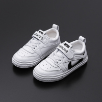 童鞋儿童休闲板鞋男大童软底运动鞋女孩百搭小白鞋秋新款