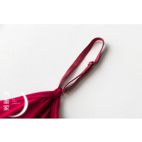 带胸垫吊带背心女加肥200斤免文胸罩杯内衣打底衫瑜伽胖mm一体式