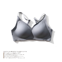 日本uu杯乳胶棉文胸背心式光面无痕舒适夏季裸感睡眠无钢圈内衣女