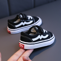 宝宝鞋子春秋儿童板鞋男宝小童帆布鞋软底女宝布鞋春款2021年新款