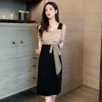 玳恩2021春款赫本风女神法式修身波点小心机开叉中长裙一步裙连衣裙潮