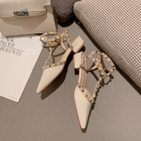 玳恩单鞋女2021春季夏新款铆钉尖头中跟百搭网红柳丁平底粗跟鞋子