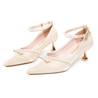 玳恩红色秀禾鞋婚鞋新娘鞋一字扣珍珠高跟鞋女绒面细跟敬酒鞋红鞋单鞋