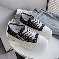 玳恩小香风女鞋2022春季新款内增高小白鞋厚底松糕鞋韩版百搭休闲单鞋