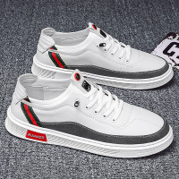 苏芈2021新款透气小白鞋男韩版皮鞋男士休闲春季百搭运动英伦套脚板鞋