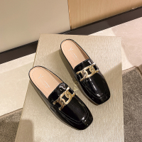 苏芈方头包头拖女2022年春季新款百搭黑色漆皮平底软底舒适懒人半拖鞋