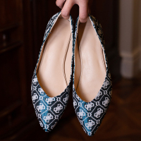 枫述尖头单鞋女2022春季新款平底晚晚风温柔鞋网红百搭软皮豆豆鞋