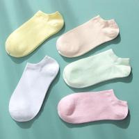 袜子女短袜浅口秋冬薄款船袜隐形低帮短筒运动学生白黑纯色棉袜潮