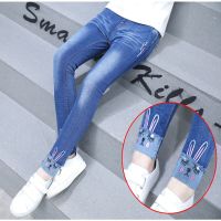 2019春装新款韩版女童中大童弹力牛仔裤女宝宝春装弹力小脚长裤子 绣花小兔子 100 cm