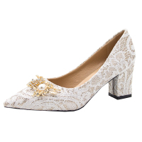 述雅槿岸婚纱婚鞋2020新款网红少女粗跟蕾丝新娘5CM低跟伴娘水晶鞋