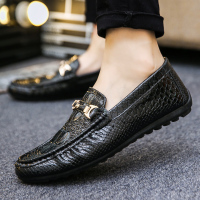 春季男士休闲皮鞋鳄鱼纹豆豆鞋男社会鞋子潮流新款软底驾车套脚鞋