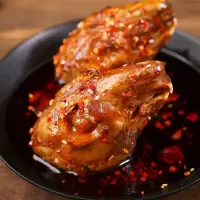 香辣兔腿手撕兔麻辣兔头兔肝冷吃兔新鲜兔肉烤兔休闲小吃零食
