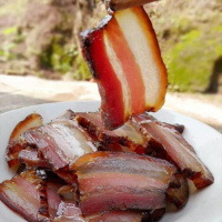 正宗柴火烟熏腊肉五花肉 农家土猪特产腊肠腊排骨板鸭
