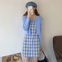 早春季大码胖妹妹显瘦套装女bm风连衣裙格子吊带裙两件套洋气减龄