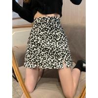 豹纹春秋高腰a字半身裙春款包臀短裙女2021年秋冬新款时尚裙子夏