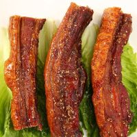 麻辣脆皮五花肉即食烤肉网红零食肉类熟食小吃干炸猪肉脯好吃的