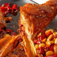 手撕兔四川自贡特产整只全兔麻辣兔腿兔肉冷吃兔兔头