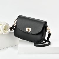 春季2021新款迷你小包包女斜挎百搭ins菱格网红洋气单肩小ck女包 黑色