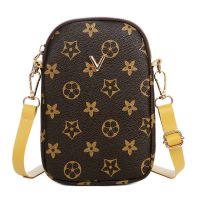 装手机包女2019网红新款韩版印花斜挎包宽肩带迷你竖版零钱包 V字老花包