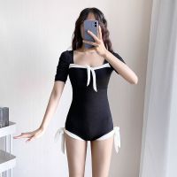 2021新款连体泳衣女保守学生韩版性感遮肚显瘦短袖少女温泉游泳衣 黑白 M