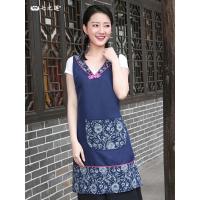 中国风东北铁锅炖围裙复古民族风农家乐饭店花布采茶少数民族围腰 藏蓝色-V领款