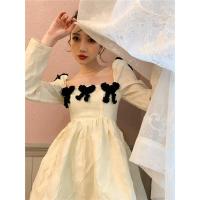 苏芈设计感小众2021年春季新款白色复古少女泡泡袖高腰蓬蓬连衣裙