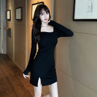 枫述性感打底短裙女装2021年春季新款气质方领修身显瘦开叉包臀连衣裙