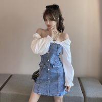 枫述2021年春季新款一字肩气质泡泡袖性感露肩拼接显瘦牛仔连衣裙女装