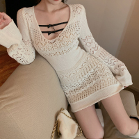 枫述扑啦啦性感镂空白色针织连衣裙2021春款女装收腰显瘦打底裙子吊带