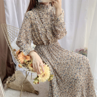 枫述复古碎花裙高领连衣裙春装2021新款气质仙女裙木耳边百褶打底长裙
