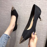 黑色高跟鞋女设计感小众2021春季新款尖头浅口单鞋细跟温柔鞋百搭