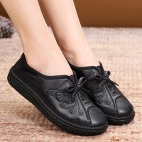 老北京布鞋女鞋春秋妈妈鞋平底中老年奶奶鞋软底舒适老人单鞋