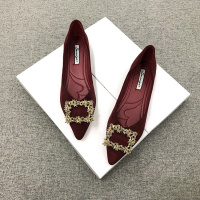 红色婚鞋绒料尖头水钻新娘鞋2021春季新品百搭舒适单鞋尖头平底鞋