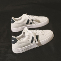 2021年春季新款休闲运动板鞋女学院风百搭日系复古厚底小白鞋