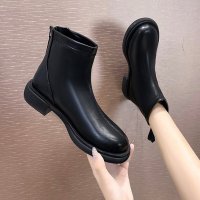 枫述短靴女白色靴子2021春秋季新款马丁靴厚底网红百搭瘦瘦靴单靴