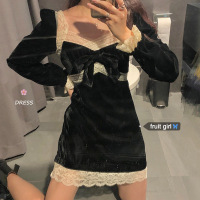 婕秘FRUITY韩版ins复古金丝绒连衣裙女春季气质蕾丝拼接方领a字小黑裙