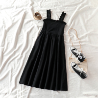吊带连衣裙女夏季2021新款复古减龄方领小黑裙时尚百搭无袖背带裙