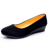 新款老北京布鞋女鞋单鞋坡跟套脚工作鞋职业舒适黑色布鞋
