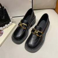 英伦风小皮鞋女2022新款小众设计感黑色漆皮金属扣粗跟厚底乐福鞋