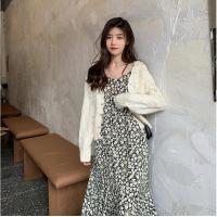 述雅2020新款大码女装复古两件套胖MM港味显瘦碎花吊带裙开衫毛衣套装