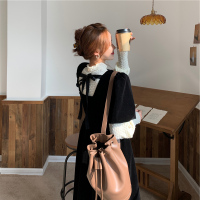 述雅大码炸街设计感减龄套装2021早春新款胖MM宽松藏肉显瘦丝绒连衣裙