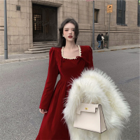 述雅春季新款法式复古洋气新年红色丝绒连衣裙胖MM大码女装显瘦中长裙