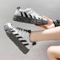黑白老爹鞋女ins潮2022春夏季新款小众设计厚底平底运动板鞋