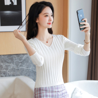 伊努特高腰显瘦短款针织衫女春装修身小款打底衫上衣百搭v领小个子毛衣