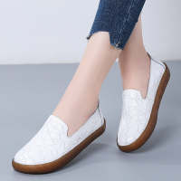 伊努特豆豆鞋女2021春秋新款浅口平底百搭软底妈妈孕妇休闲单鞋