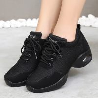 伊努特广场舞蹈鞋软底透气运动休闲女鞋气垫跑步鞋老北京布鞋妈妈鞋