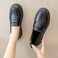 伊努特小皮鞋女鞋子2021年春秋季新款厚底豆豆鞋英伦风百搭软皮乐福鞋单鞋