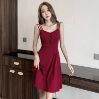 枫述镂空吊带连衣裙2021新款夏季赫本风高腰显瘦气质无袖性感A字裙子