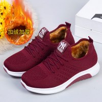 枫述冬季加绒老北京布鞋女中老年加厚保暖运动鞋平底妈妈棉靴