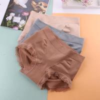 春夏三四无痕内裤女中腰提臀透气少女蕾丝蜜桃臀抗菌收腹女三角裤